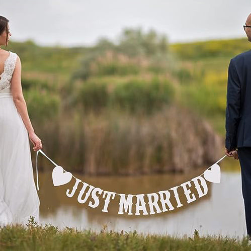 Just Married White Hollow Wedding Banner