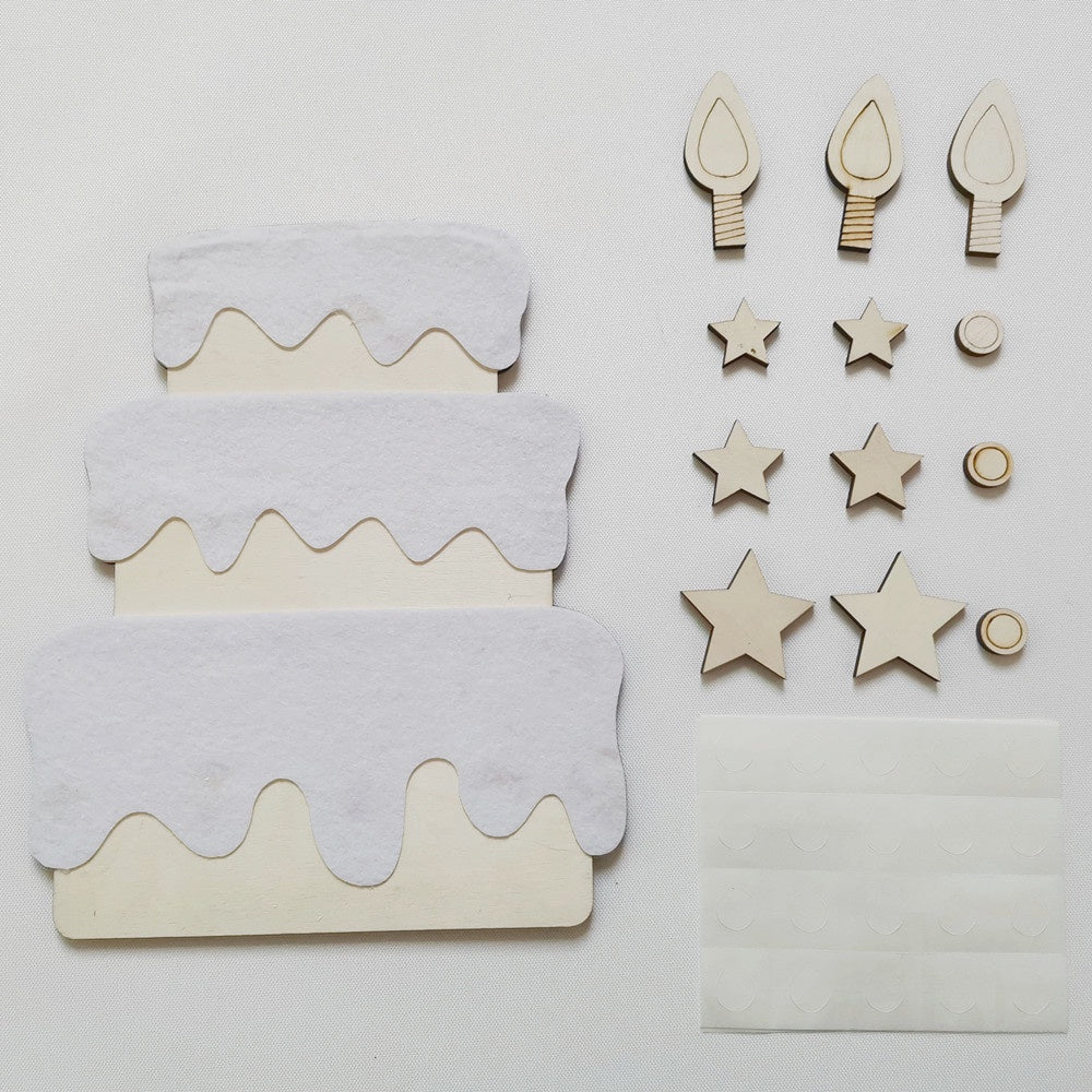 Wooden Birthday Cake Wall Décor