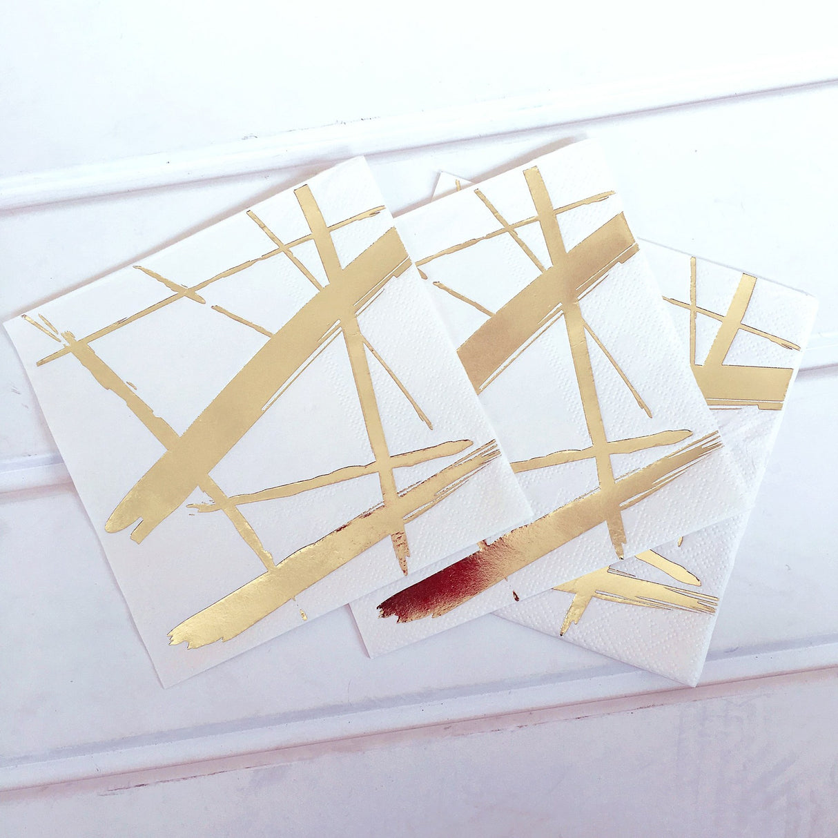 Disposable Paper Plates - Stripe Marble Gold