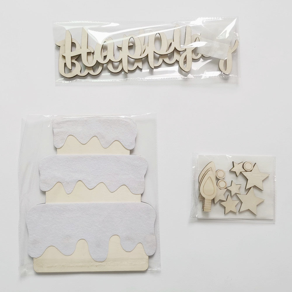 Wooden Birthday Cake Wall Décor