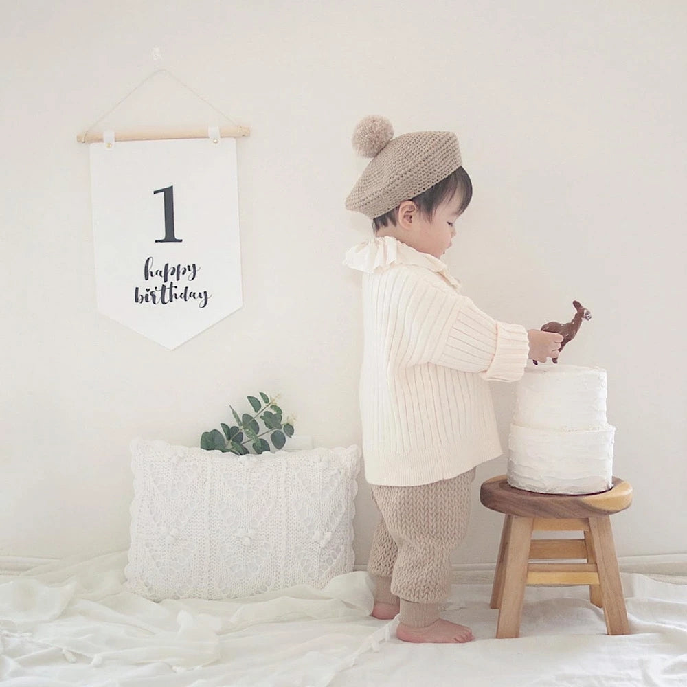 Minimalist Felt Banner with artificial leaf